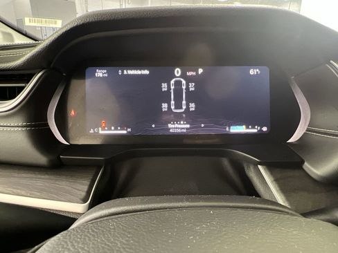 Used 2024 Jeep Grand Cherokee L Limited w/ Luxury Tech Group II image 13