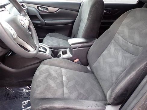 Used 2014 Nissan Rogue SV w/ SV Family Package AWD/4WD image 9