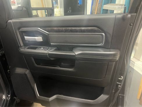 Used 2024 RAM 2500 Big Horn w/ Sport Appearance Package image 23