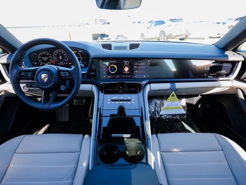 New 2026 Porsche Panamera image 24