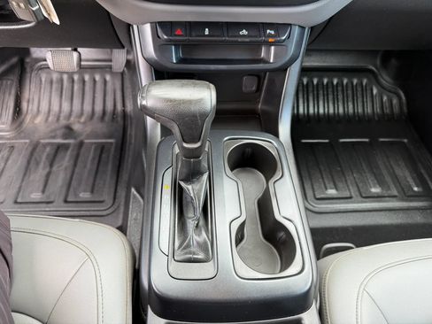 Used 2019 Chevrolet Colorado W/T w/ WT Convenience Package RWD image 24