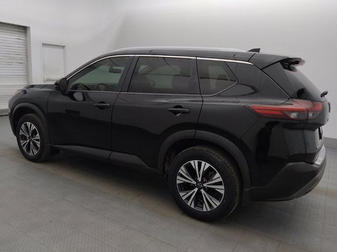 Used 2023 Nissan Rogue SV w/ SV Premium Package FWD image 3