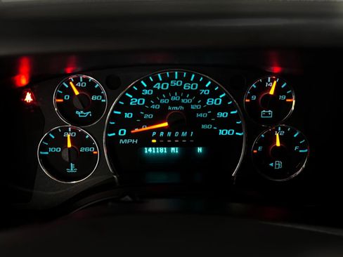 Used 2020 Chevrolet Express 2500 w/ Driver Convenience Package RWD image 5