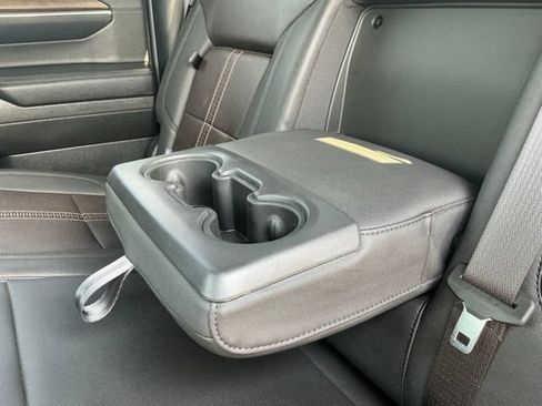 Used 2024 Chevrolet Silverado 1500 High Country w/ High Country Premium Package AWD/4WD image 37