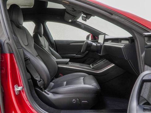 Used 2021 Tesla Model S Plaid image 35