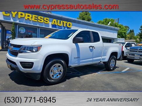 Used 2017 Chevrolet Colorado W/T w/ WT Convenience Package AWD/4WD image 1