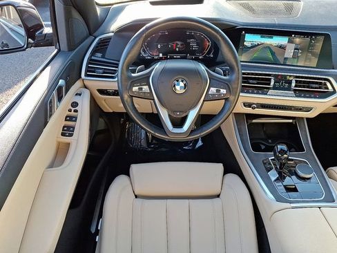 Certified 2022 BMW X5 xDrive40i w/ Premium Package image 11