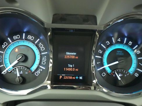 Used 2013 Buick LaCrosse Touring FWD image 40