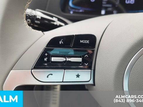 Used 2025 Hyundai Elantra Sport FWD image 26