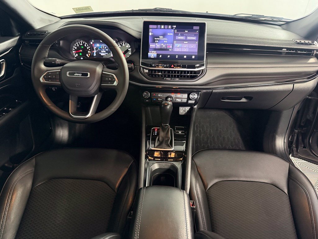 Used 2022 Jeep Compass Latitude FWD image 15