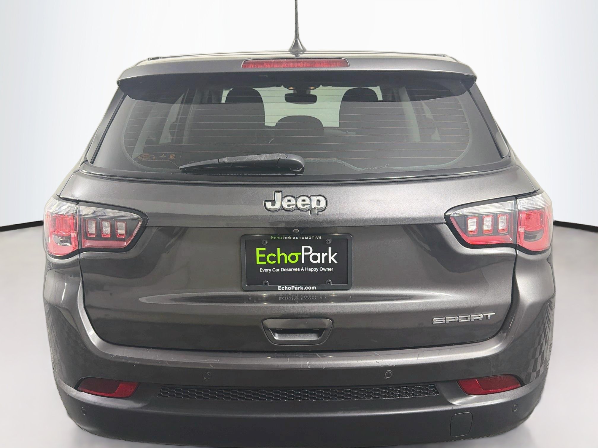 Used 2019 Jeep Compass Sport w/ Tech Group FWD image 7
