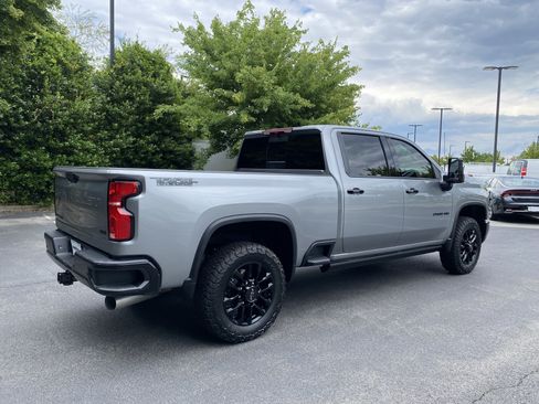 Used 2026 Chevrolet Silverado 2500 LTZ w/ Trail Boss Package AWD/4WD image 9