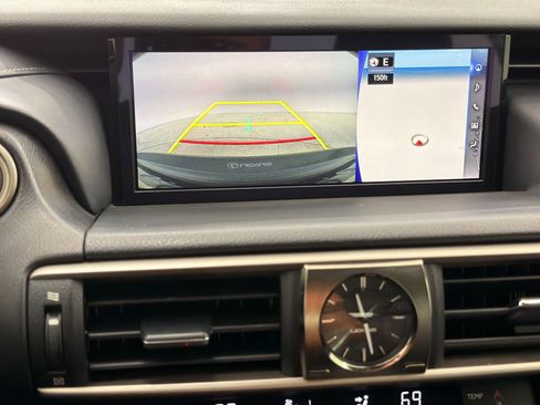 Used 2018 Lexus IS 300 w/ Comfort Package RWD image 25