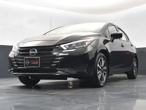 New 2025 Nissan Versa SV w/ Trunk Package image 37