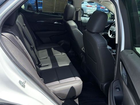 Used 2021 Buick Envision Essence w/ Sport Touring Package FWD image 12