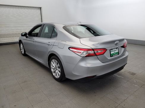Used 2019 Toyota Camry LE FWD image 5