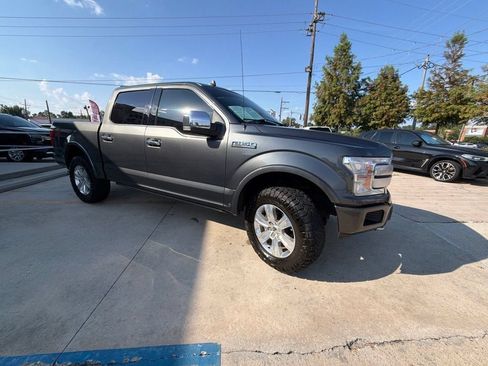 Used 2019 Ford F150 Platinum w/ Equipment Group 701A Luxury AWD/4WD image 8