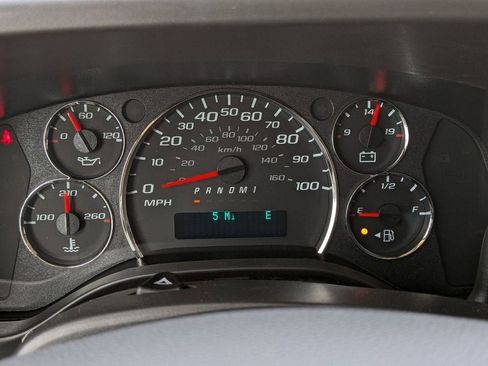 New 2026 GMC Savana 2500 w/ Driver Convenience Package RWD image 21