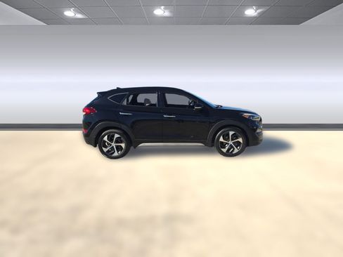 Used 2017 Hyundai Tucson Limited w/ Limited Ultimate Package 03 image 6