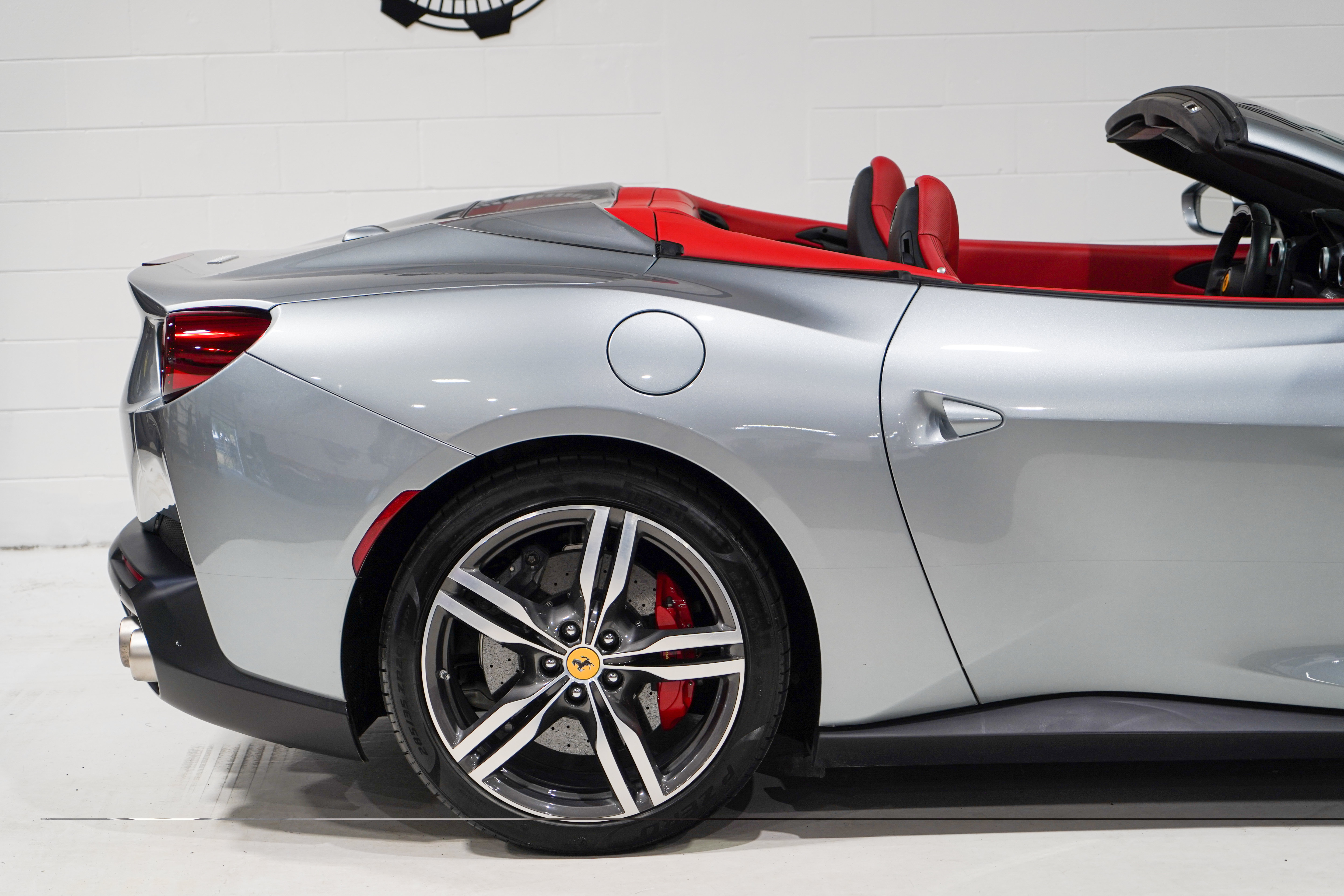 Used 2020 Ferrari Portofino RWD image 20