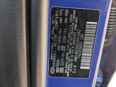 Used 2025 Hyundai Elantra Sport FWD image 26