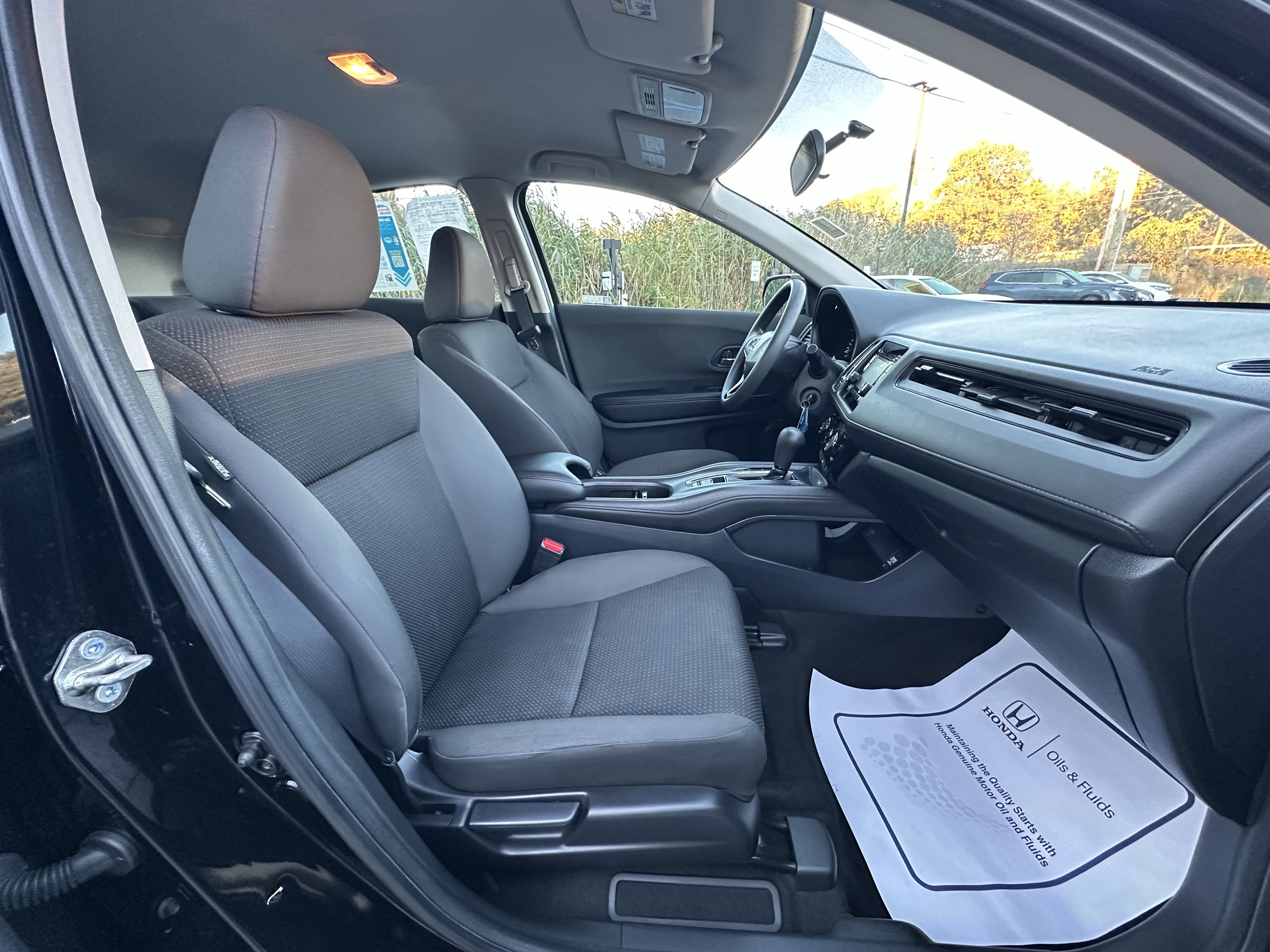 Used 2020 Honda HR-V LX image 16