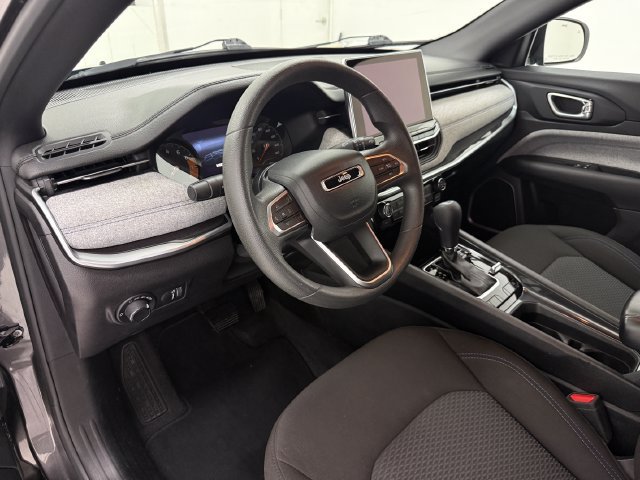 Used 2023 Jeep Compass Sport AWD/4WD image 8