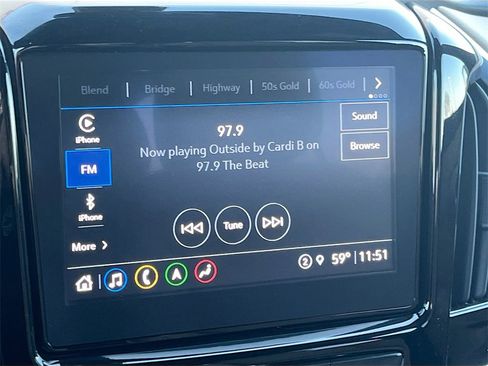 Used 2023 Chevrolet Traverse Premier image 15