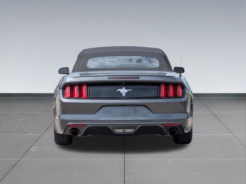 Used 2016 Ford Mustang Convertible w/ Equipment Group 051A RWD image 4