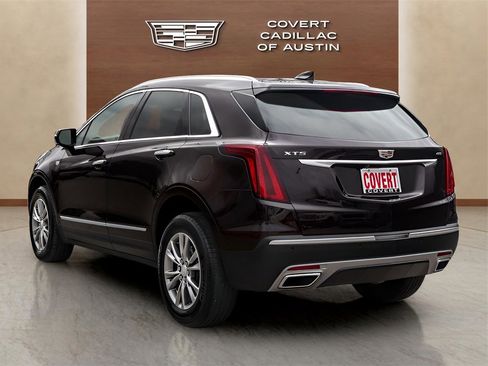 Used 2021 Cadillac XT5 Premium Luxury image 3