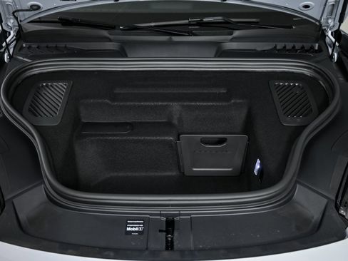 New 2025 Porsche Macan 4 Electric image 35