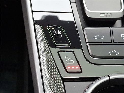 Used 2025 Porsche 911 Carrera image 30