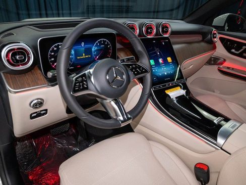 New 2026 Mercedes-Benz GLC 300 4MATIC image 16