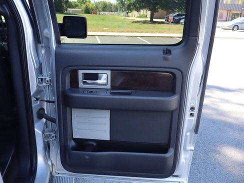 Used 2013 Ford F150 Platinum AWD/4WD image 25