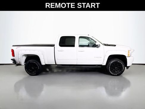 Used 2014 Chevrolet Silverado 2500 LT w/ Z71 Appearance Package image 5