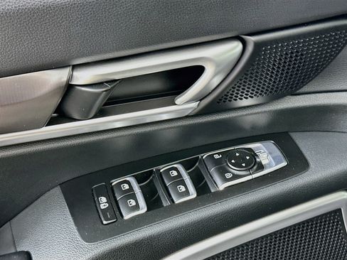 Used 2025 Kia Telluride S FWD image 15