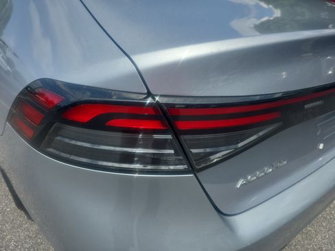 Used 2023 Honda Accord EX image 32