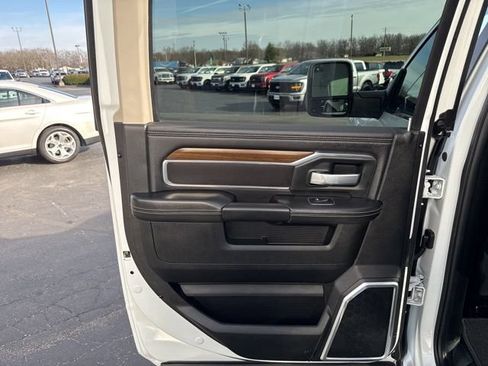 Used 2024 RAM 2500 Laramie AWD/4WD image 29