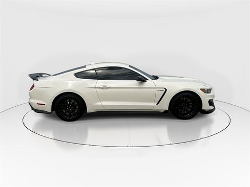 Used 2020 Ford Mustang Shelby GT350 w/ Technology Package image 9