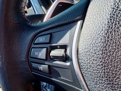 Used 2017 BMW 330i xDrive Sedan image 32