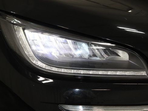 Used 2024 Lincoln Corsair AWD w/ Equipment Group 101A image 12