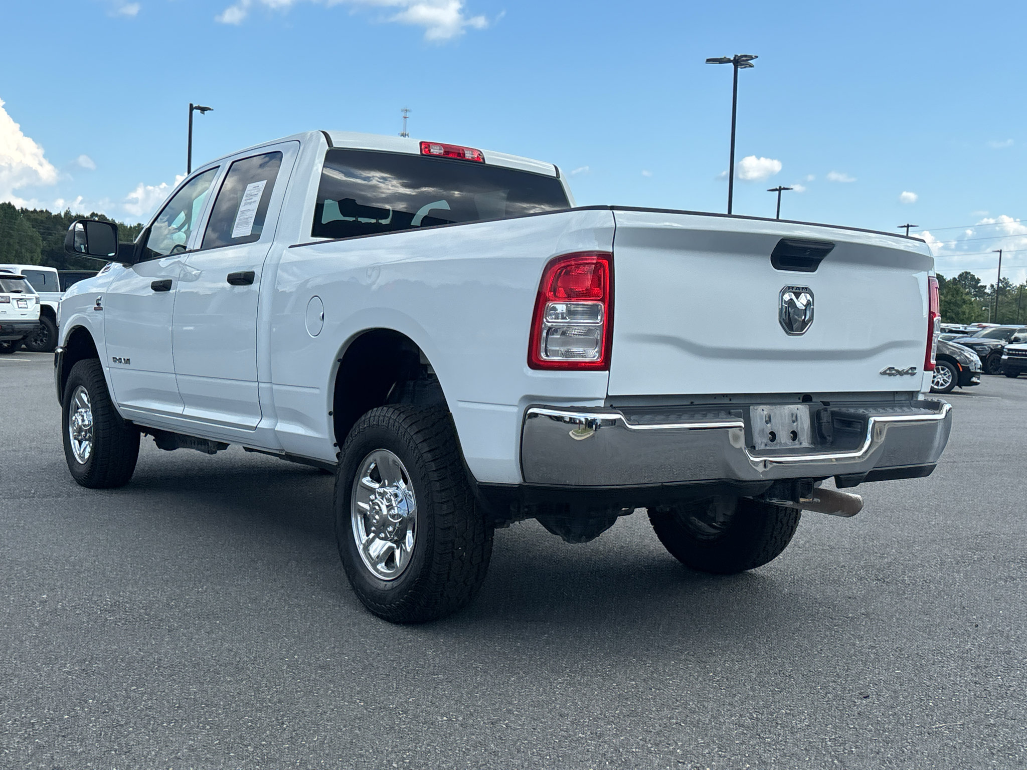 Used 2022 RAM 2500 Tradesman w/ Chrome Appearance Group AWD/4WD image 10