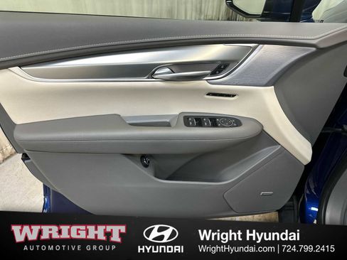 Used 2024 Cadillac XT5 Premium Luxury w/ Technology Package image 9