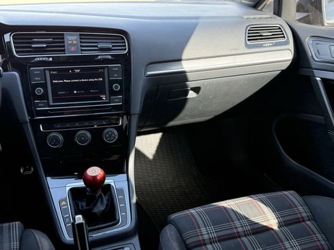 Used 2020 Volkswagen GTI S image 16