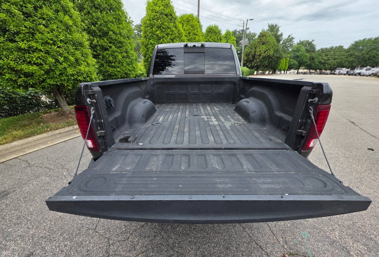 Used 2018 RAM 2500 Laramie w/ Sport Appearance Group AWD/4WD image 5