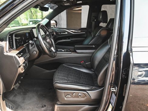 Used 2022 Cadillac Escalade Premium Luxury Platinum image 26