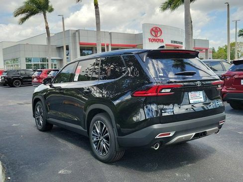 New 2026 Toyota Grand Highlander AWD Hybrid image 3