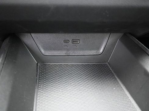 Used 2025 Chevrolet Equinox LT image 27