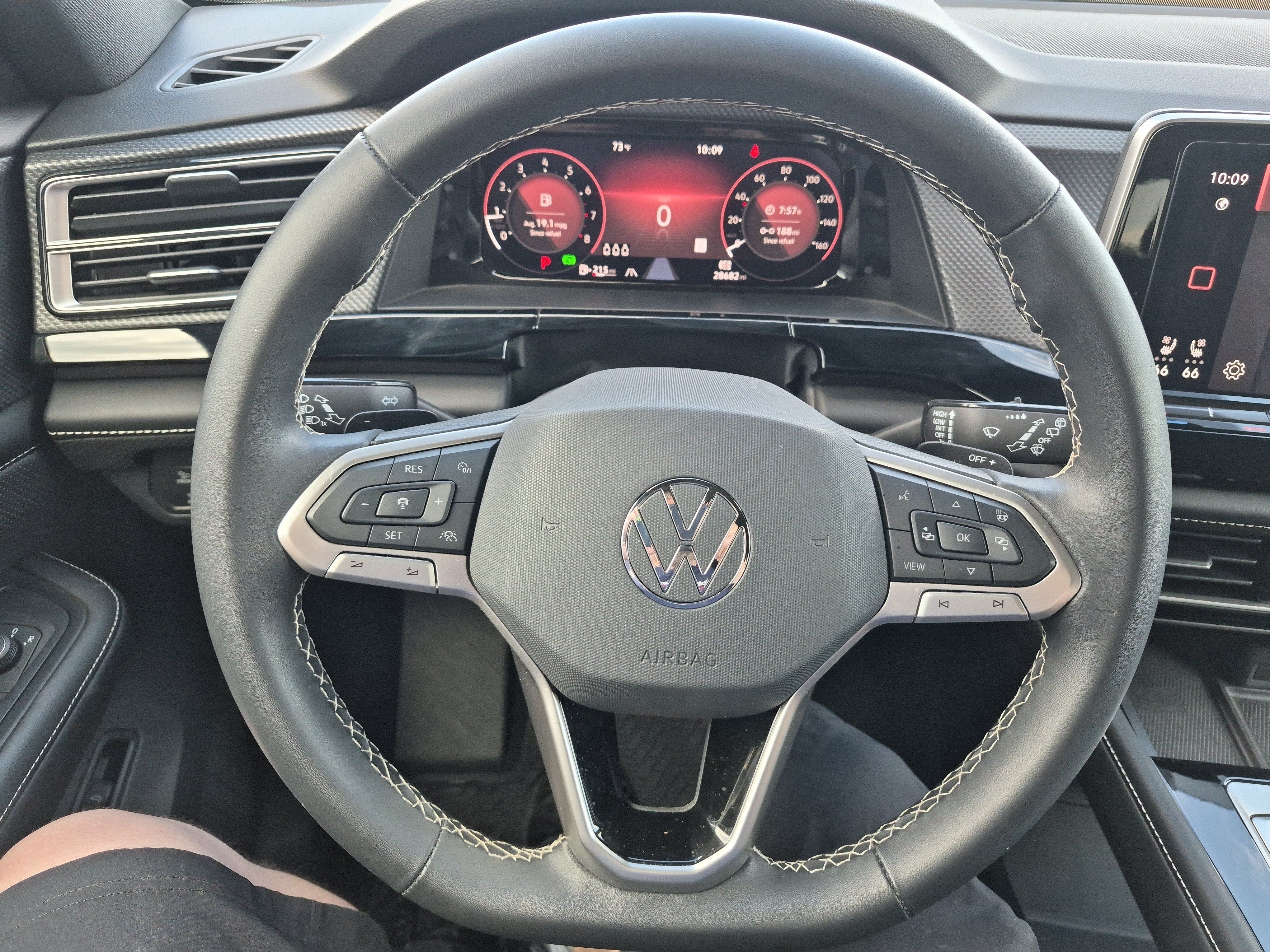 Used 2024 Volkswagen Atlas Cross Sport SEL AWD/4WD image 15
