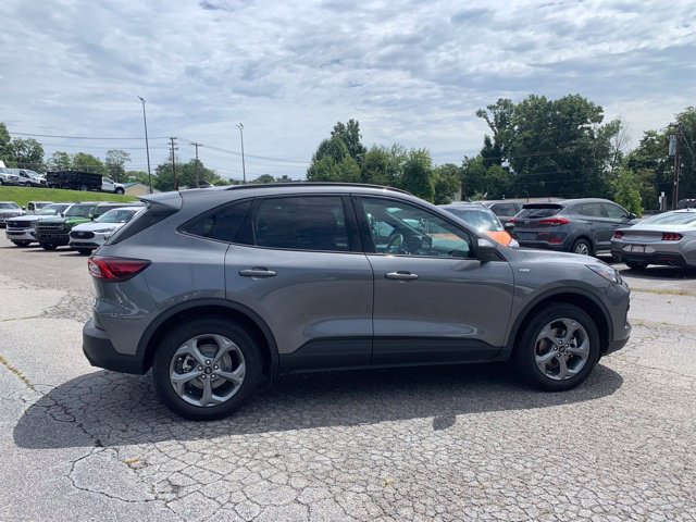 Used 2025 Ford Escape ST-Line AWD/4WD image 10